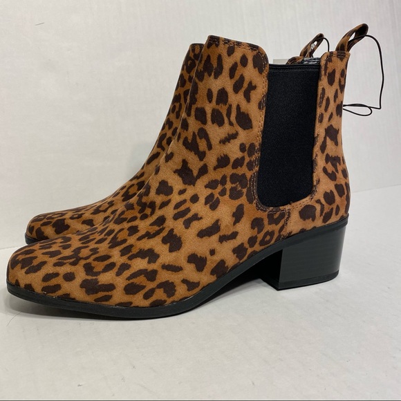 NWT Womens Memory Foam Cheetah Print Booties Boots - Picture 4 of 8